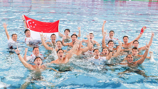 考察梯队小将，浙江队主帅卡内达现场观战浙江全运会比赛（浙江队主帅卡内达现身全运会赛场考察梯队新星）