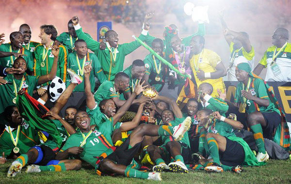 官方：中超国内球员顶薪500万 外援顶薪300万欧 赢球奖不超300万（官方明确：中超本土球员顶薪500万，外援最高300万欧，赢球奖上限300万）