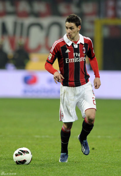 因西涅：离开那不勒斯的选择并不成功；孔蒂是值得信赖的保障（因西涅坦言离开那不勒斯未达预期 孔蒂是可靠依靠）