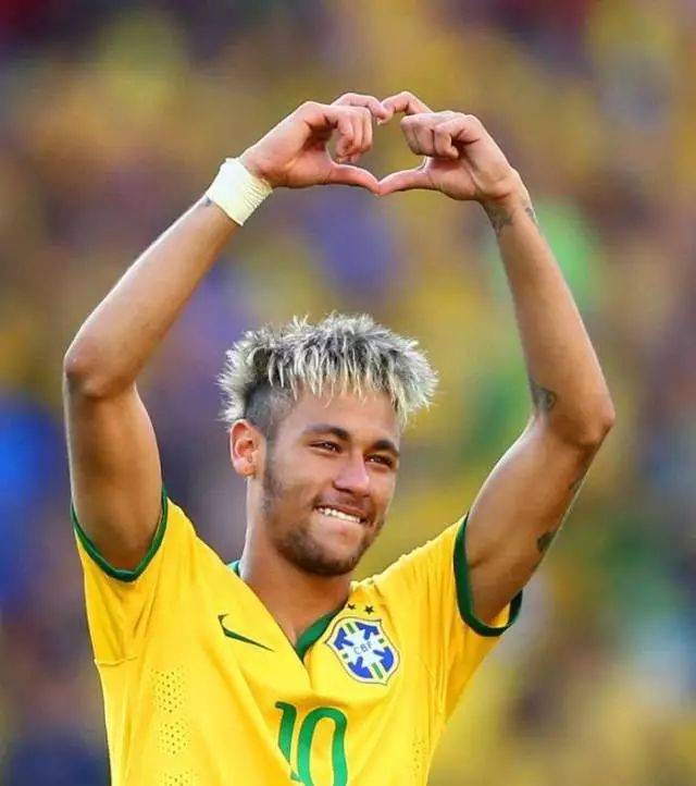 这一幕，比进球更扎心（比进球更揪心的一幕）