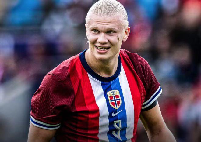 阿斯：皇马绝不会通过竞价来引援中卫，专注于合同到期的球员（阿斯：皇马不参与中卫竞价，重点锁定合同将满的球员）