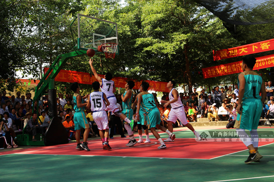 火箭飞升四级跳，毕包小将塞尔顿两个月内在五项赛事上演首秀（两月五线首秀！毕包小将塞尔顿火箭式连升四级）