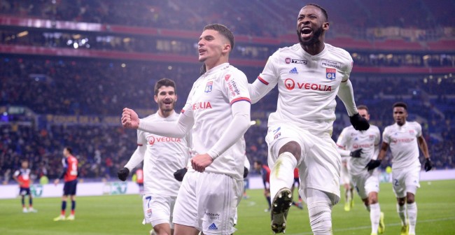 孔帕尼：不关注本菲卡与格雷罗的传闻，任何转会只会内部讨论（孔帕尼：不理会本菲卡与格雷罗传闻，转会事宜仅在内部讨论）