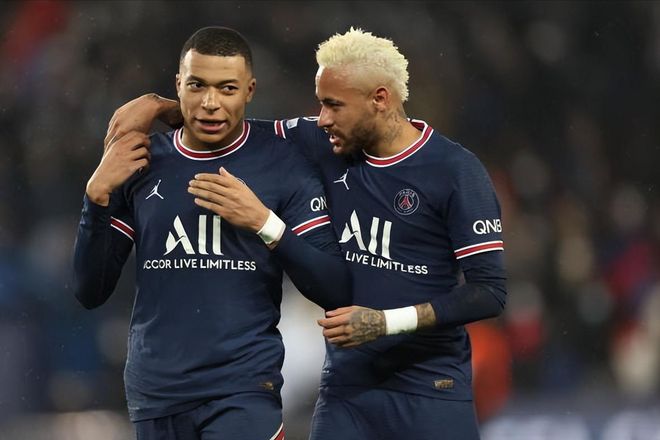 米兰双雄先后遭淘汰，那不勒斯与博洛尼亚会师意超杯决赛（米兰双雄相继出局，那不勒斯与博洛尼亚会师意超杯决战）