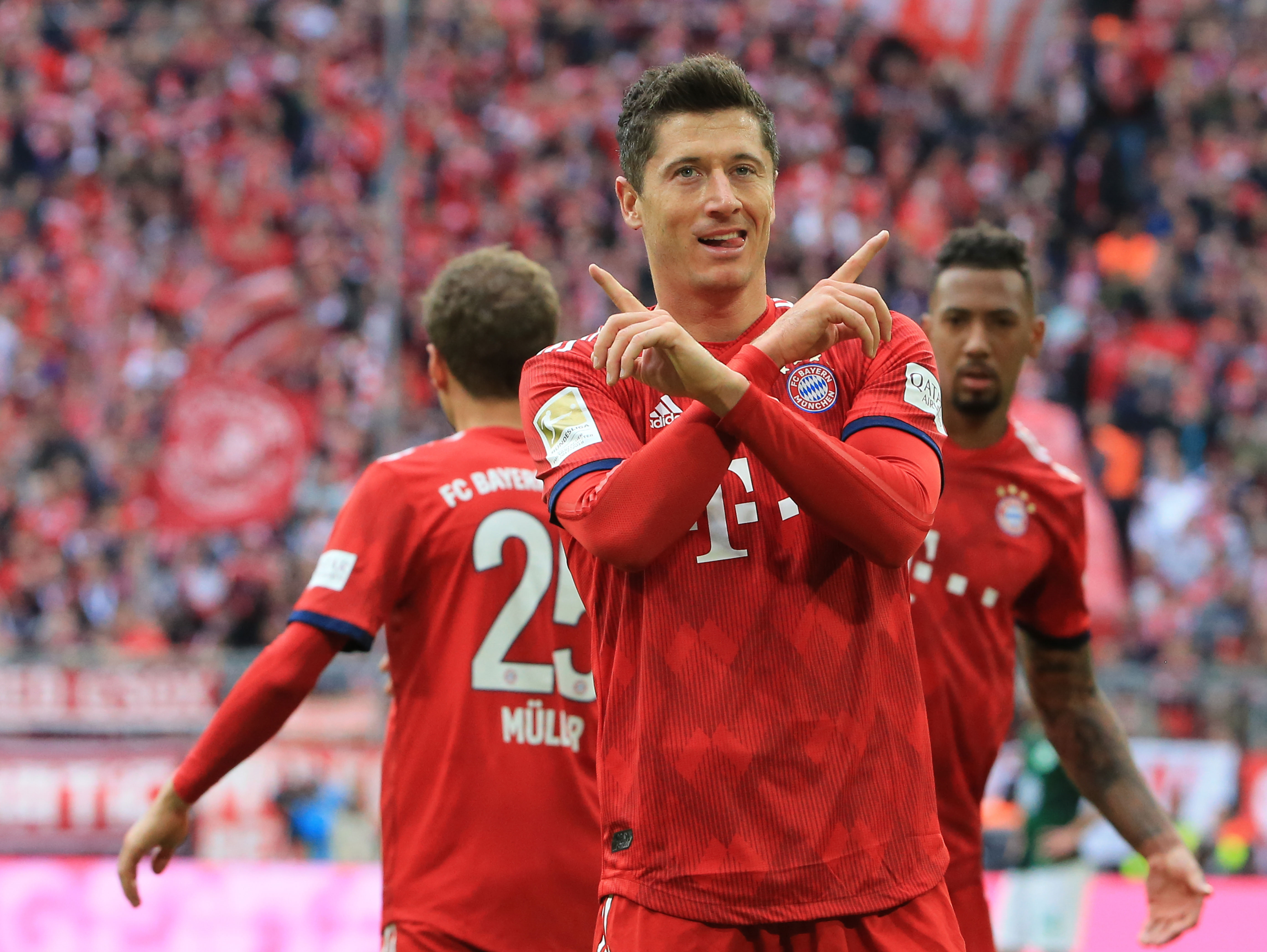 萨尼亚选择内马尔为自己最难对付的对手，廷贝尔选择梅西（萨尼亚称内马尔是其最难缠对手，廷贝尔则选择梅西）