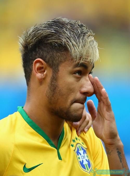 不在伤病名单！申京将在明日对阵快船的比赛中迎来复出（申京确认复出，明日对阵快船）