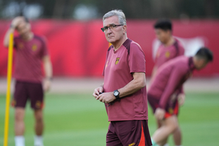 记者：埃德松经纪人不再谈续约，球员身价可能降至3000-4000万（记者：埃德松经纪人暂停续约谈判，球员身价或降至3000-4000万）