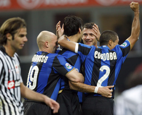 ATP总决赛四强形势明朗！辛纳晋级+室内硬地28连胜，谢尔顿已出局（ATP总决赛四强趋明朗：辛纳锁定晋级并豪取室内硬地28连胜，谢尔顿无缘四强）