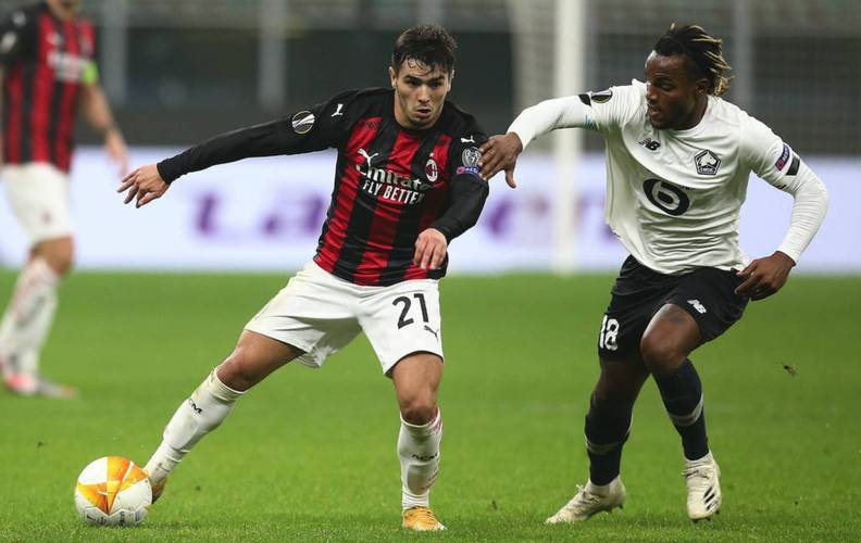 欧冠改制后连续3场破门最年轻榜单：17岁卡尔居首，姆巴佩次席（欧冠改制后连三场进球最年轻榜：17岁卡尔领跑，姆巴佩居次）