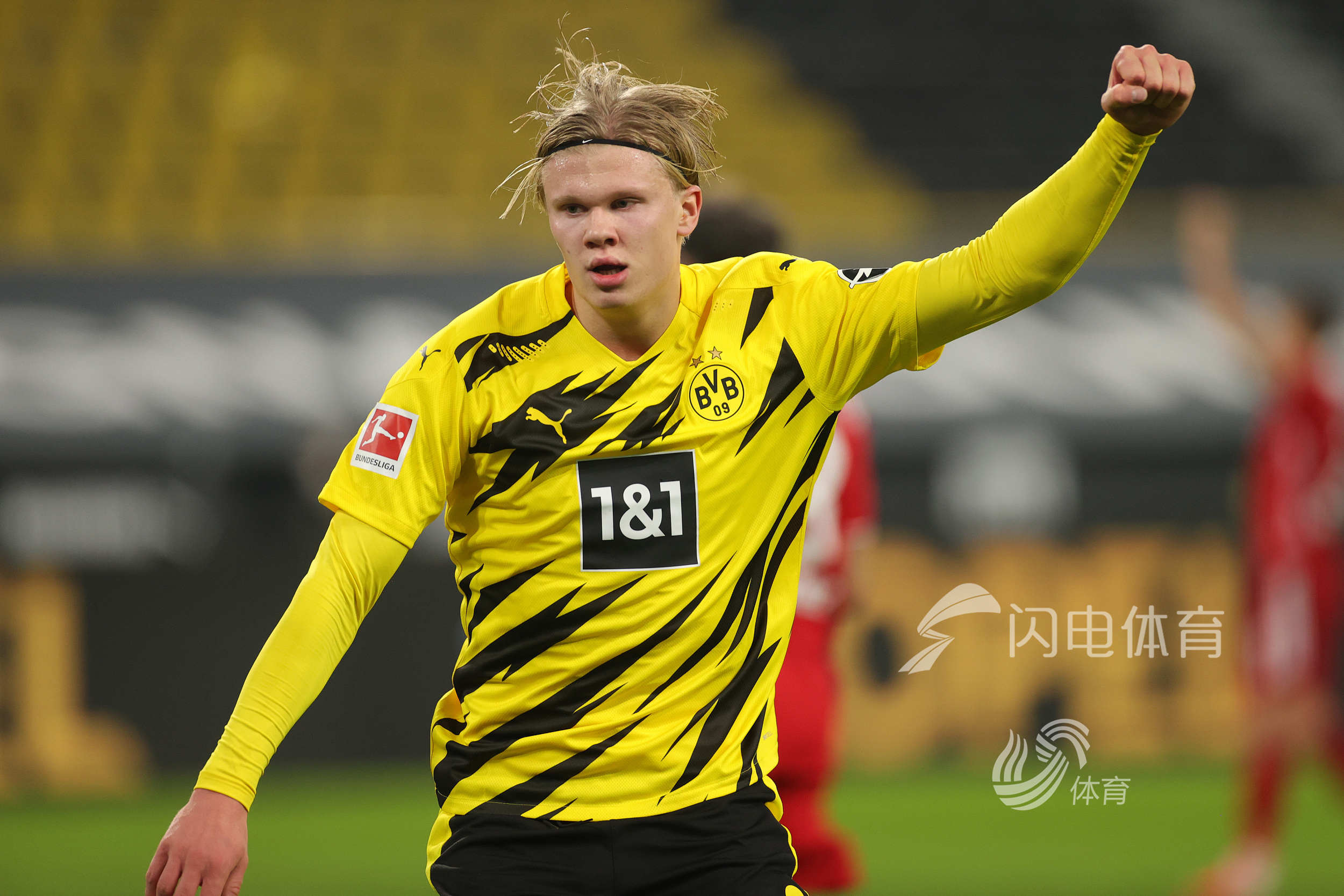 亚足联官方：成都蓉城因在亚冠单场5人染黄被罚款2500美元