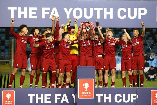 NBA战报：东契奇31分，詹姆斯赛季新高29分，湖人112-108险胜76人（湖人112-108险胜76人：詹姆斯轰赛季新高29分，东契奇砍下31分）