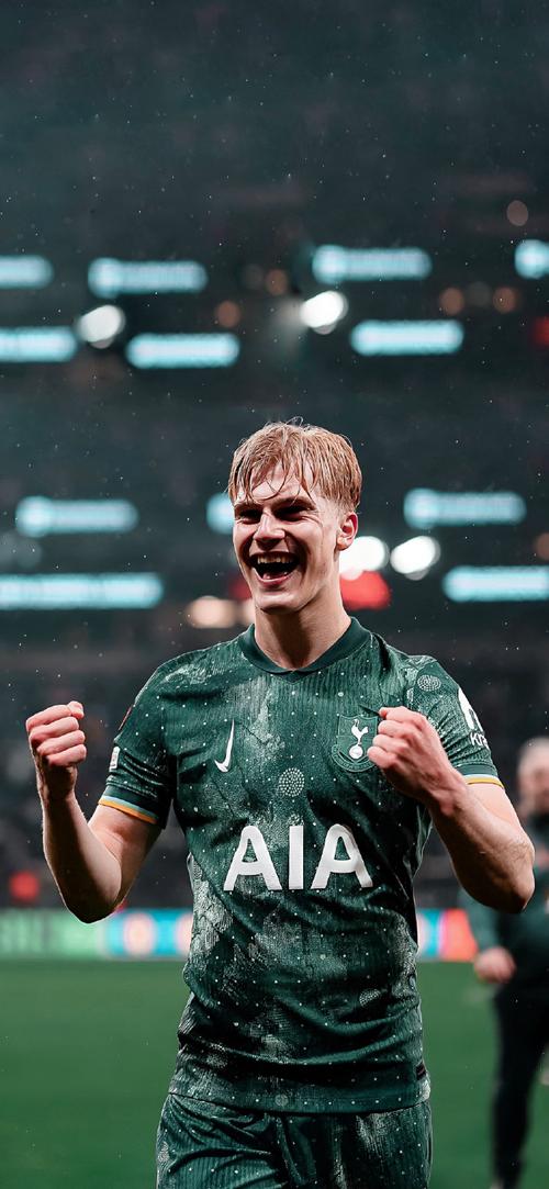 阿斯：皇马仍信任阿隆索，但需要他和球队给出决定性的回应（阿斯：皇马对阿隆索仍有信心，要求他与球队拿出决定性回应）