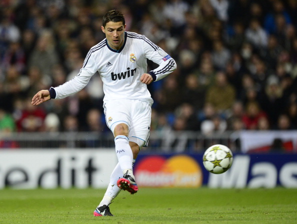 本世纪俱乐部+国家队助攻榜单：梅西446次第1，C罗305次第6（本世纪助攻榜（俱乐部+国家队）：梅西446次居首，C罗305次位列第六）