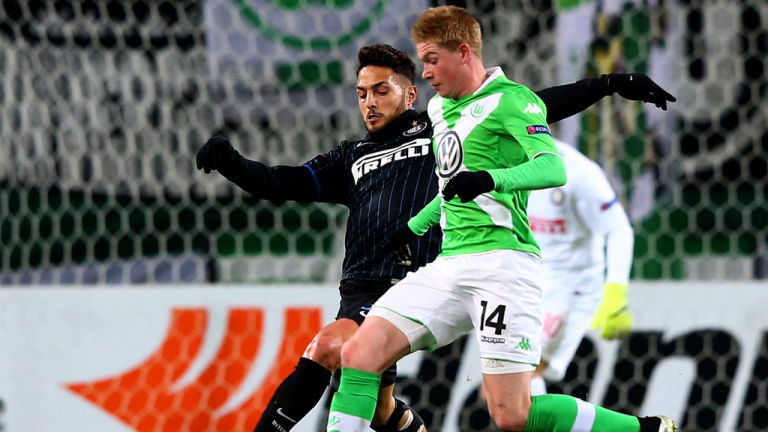 巴萨官方：12月10日对阵法兰克福的欧冠比赛将回归诺坎普举行（巴萨官宣：12月10日欧冠对阵法兰克福的比赛将在诺坎普进行）