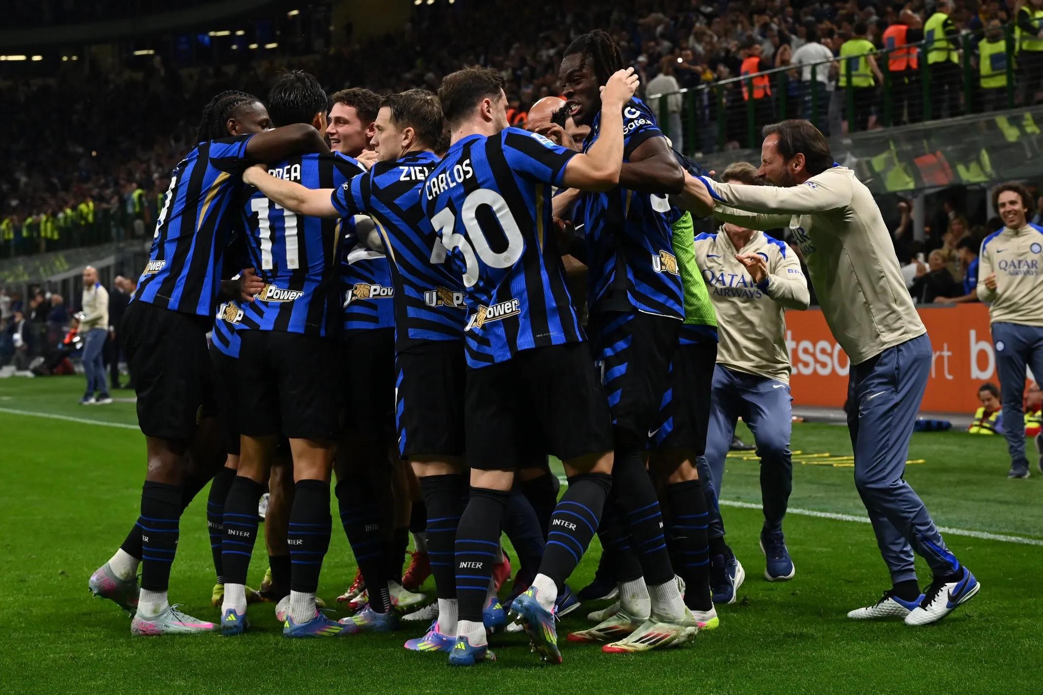 祝福，顾春含、邢琦等六名45岁的裁判员本赛季结束后挂哨（致敬：顾春含、邢琦等六位45岁裁判本赛季后告别执法）