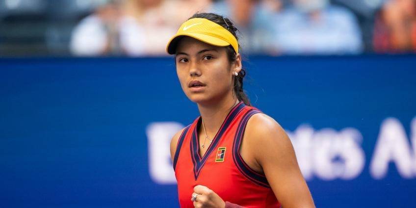 2-7！中超卫冕冠军“双跪”成都蓉城，名嘴：海港怕吃川菜怕辣？